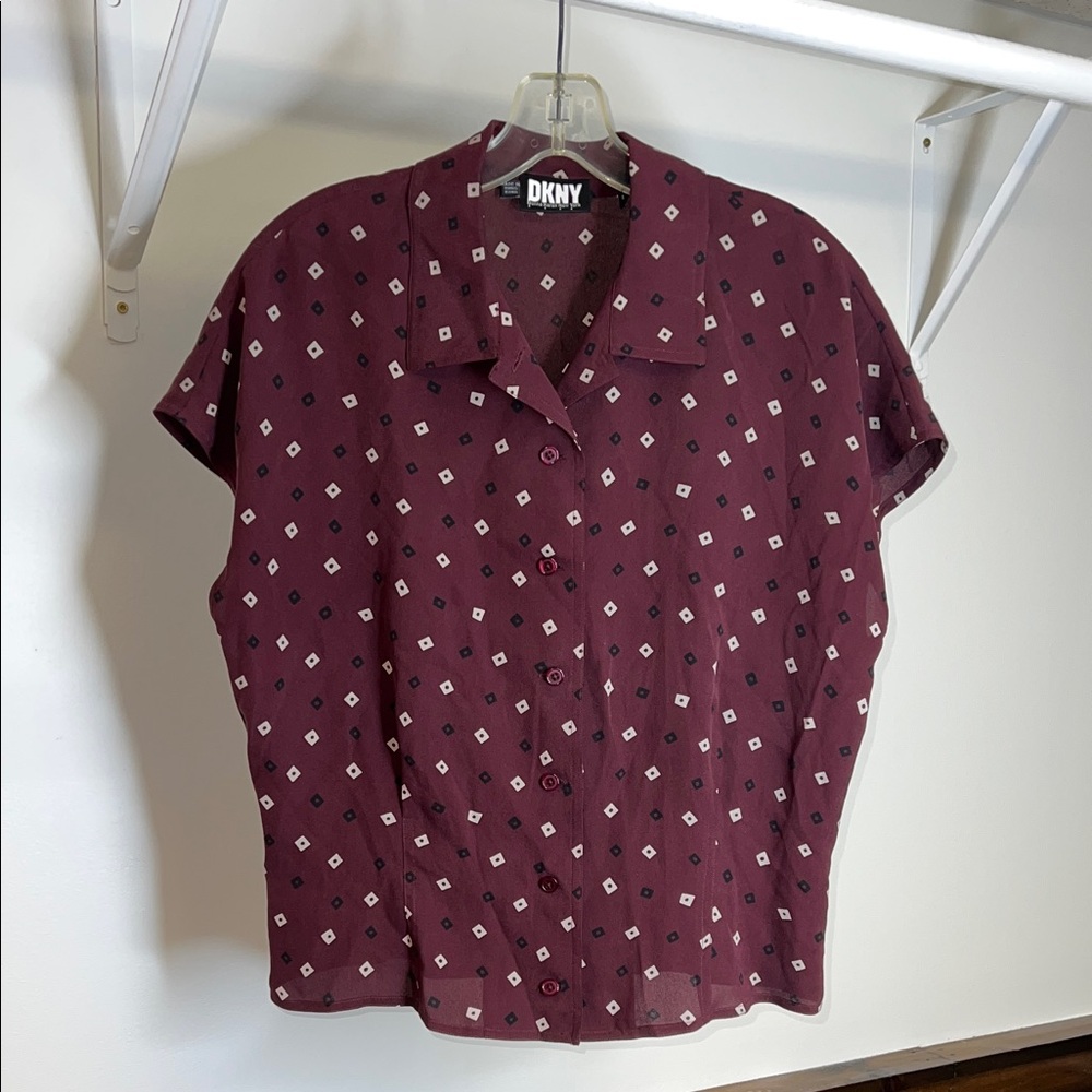 Vintage DKNY Maroon Patterned Short Sleeve Silk Button Down Shirt- 12